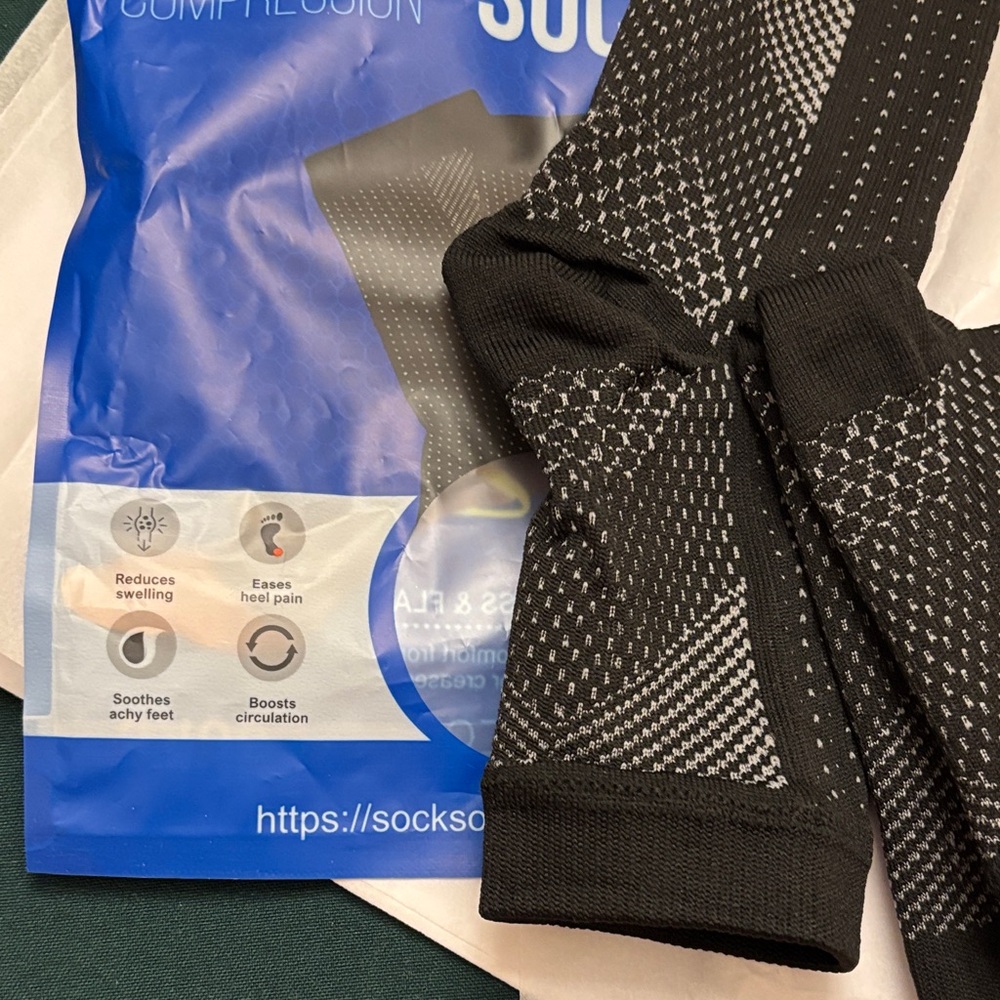 Compression Socks - Black - Picture 3 of 3